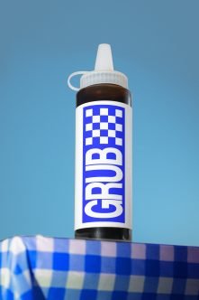 GRUB SAUCE BOTTLE MOCKUP 02
