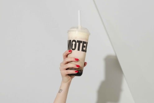 MOTEL TAKEAWAY CUP MOCKUP 03