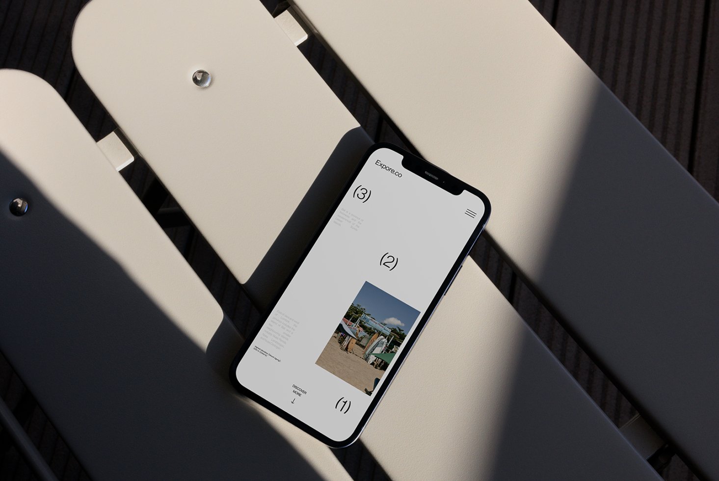 iPhone Mockup 016