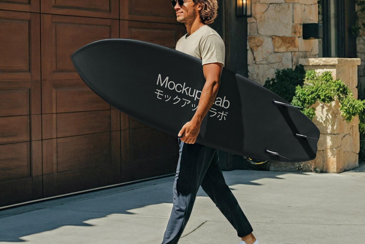 Surfboard 01ML Mockup preview 3