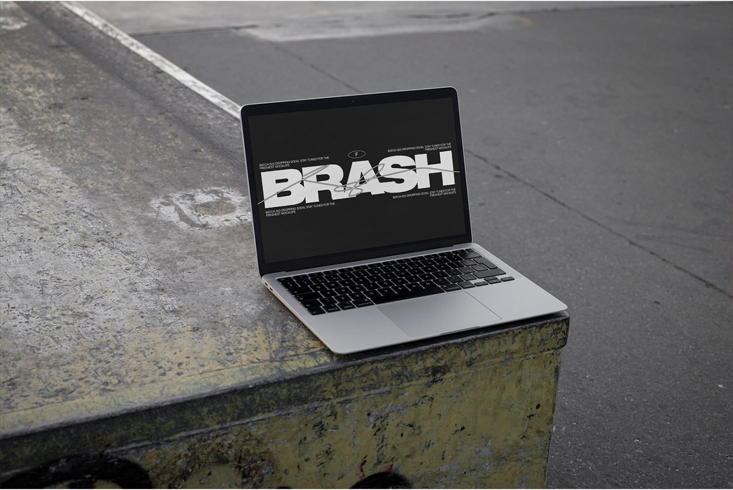 Macbook Mockup Brash 03