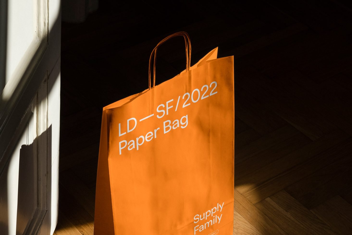 Paper Bag 01 Mockup preview 2