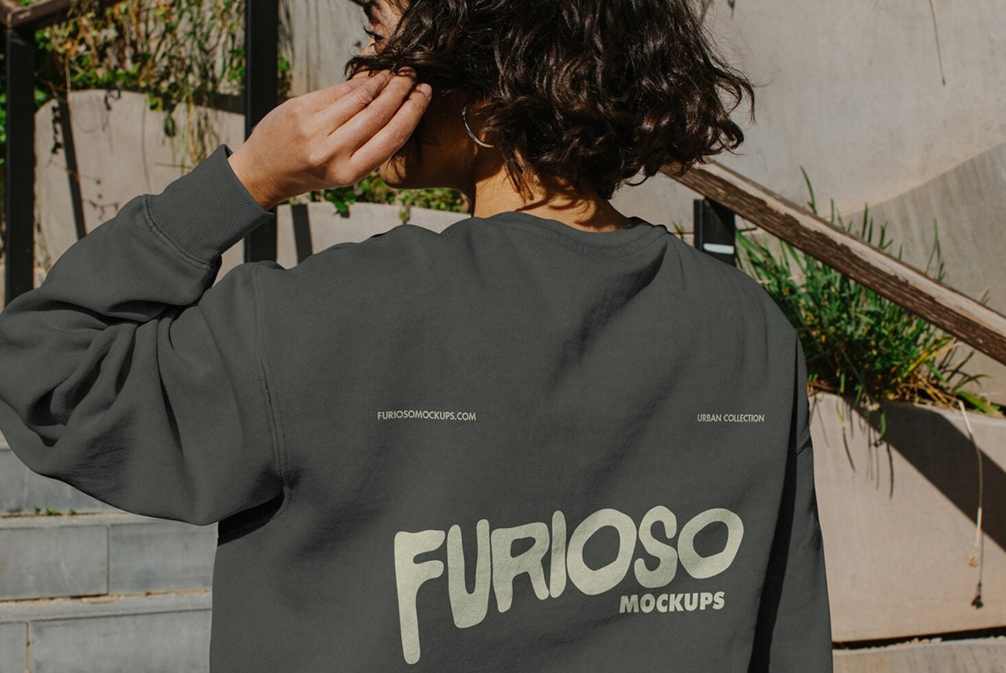 Sweatshirt Mockup 02UC preview 1
