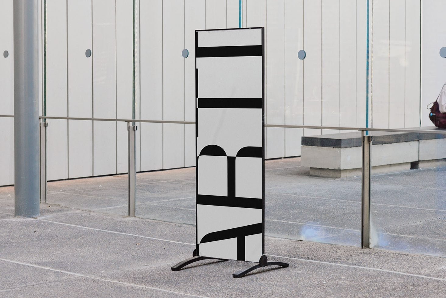 Sign C03 Mockup 005