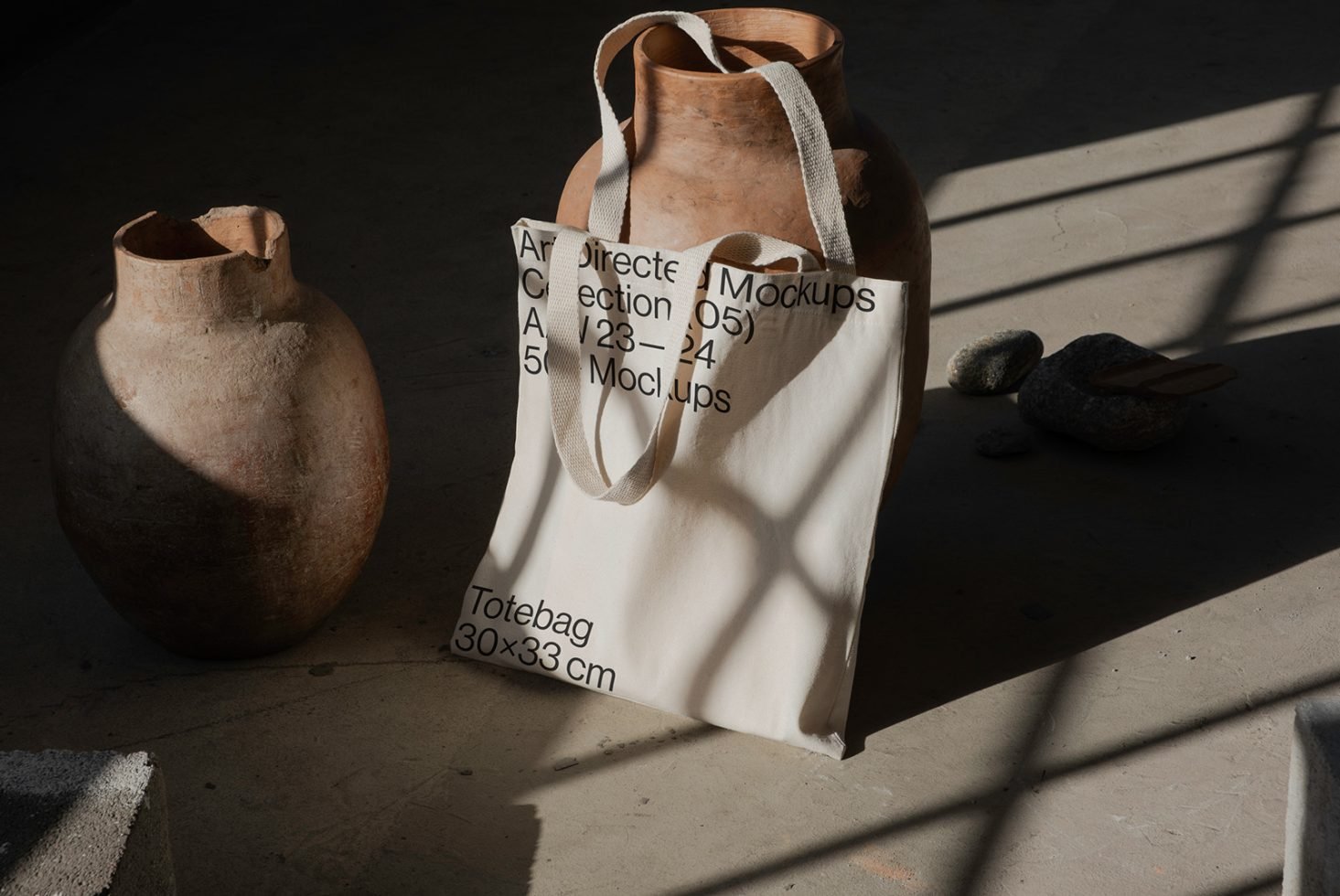 Tote Bag C05 Mockup 004