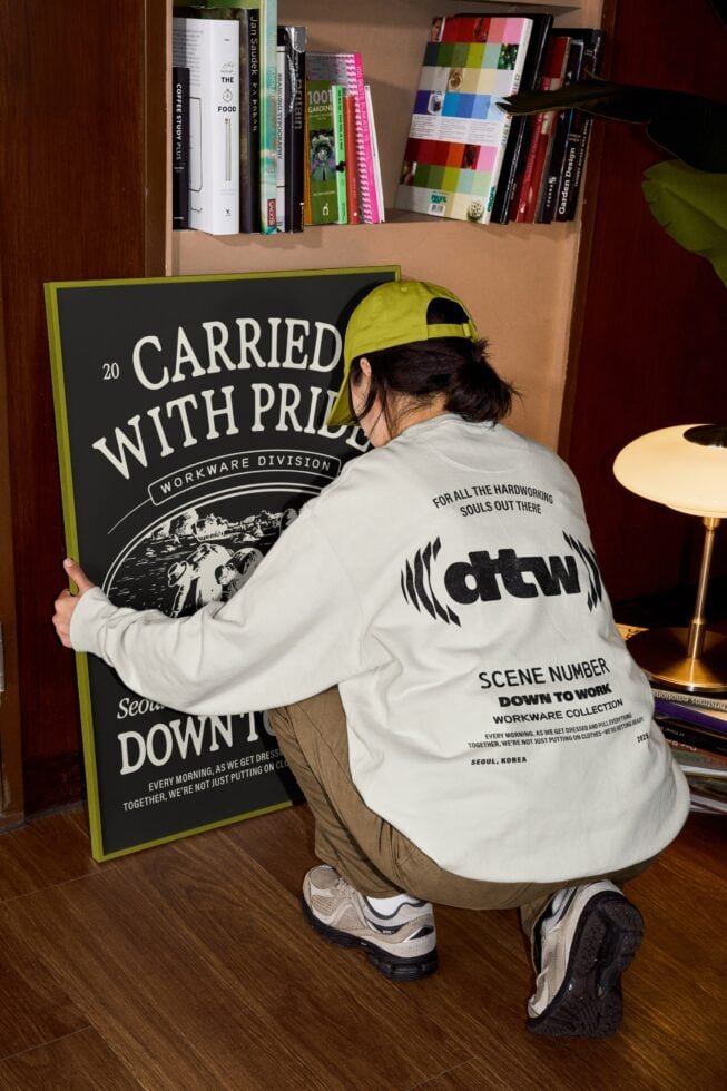 S#2 DTW Sweatshirt 06 Mockup