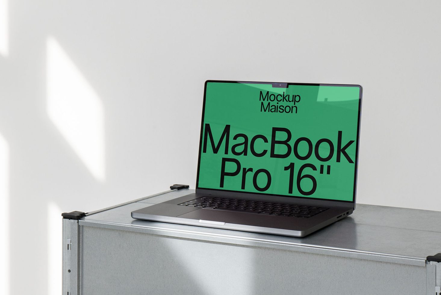 Macbook Pro DD G02 Mockup preview 1