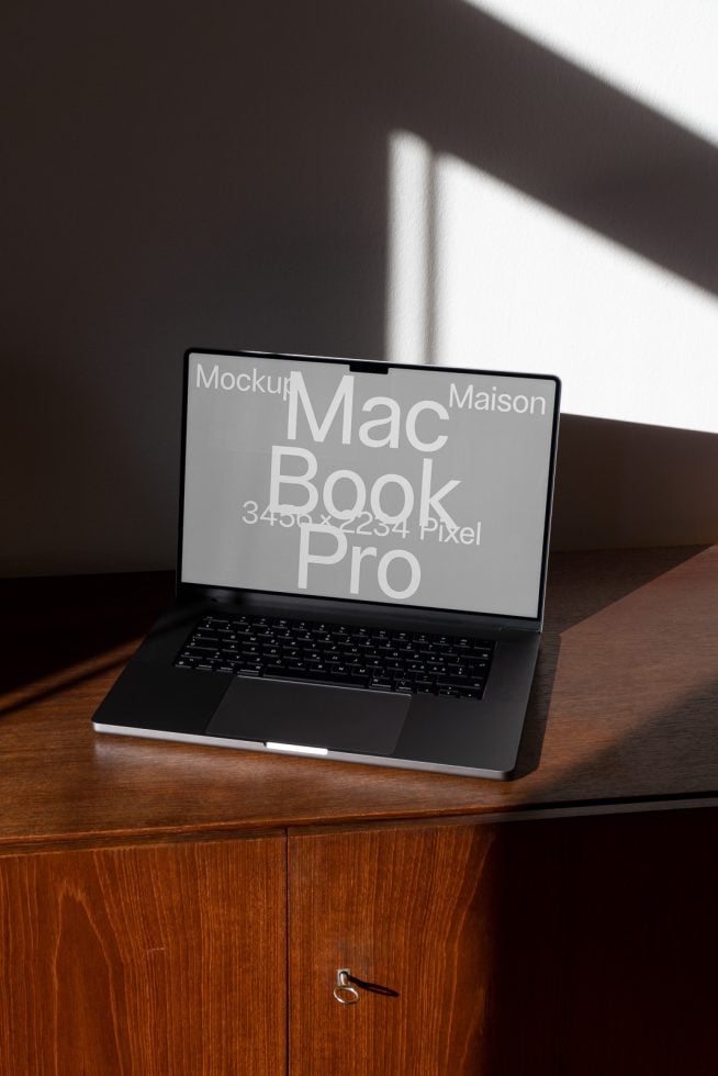 MacBook Pro 16″ LT H 06