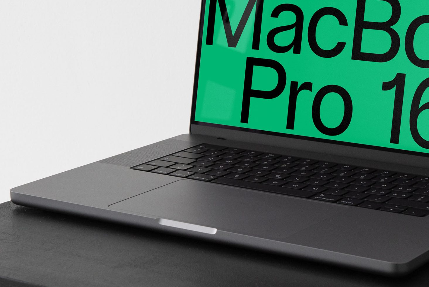 Macbook Pro DD G05 Mockup preview 2