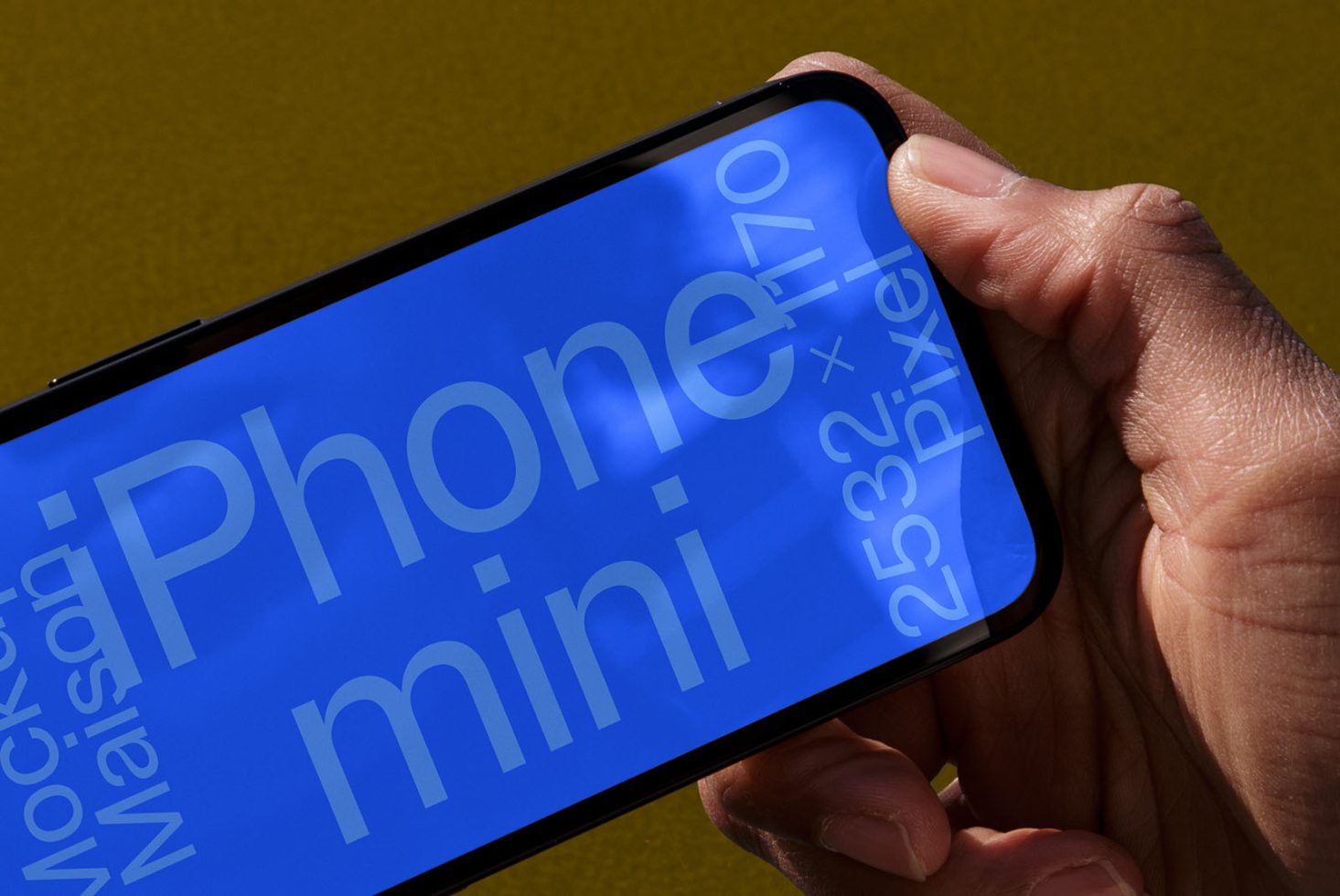 iPhone DD E12 Mockup preview 2