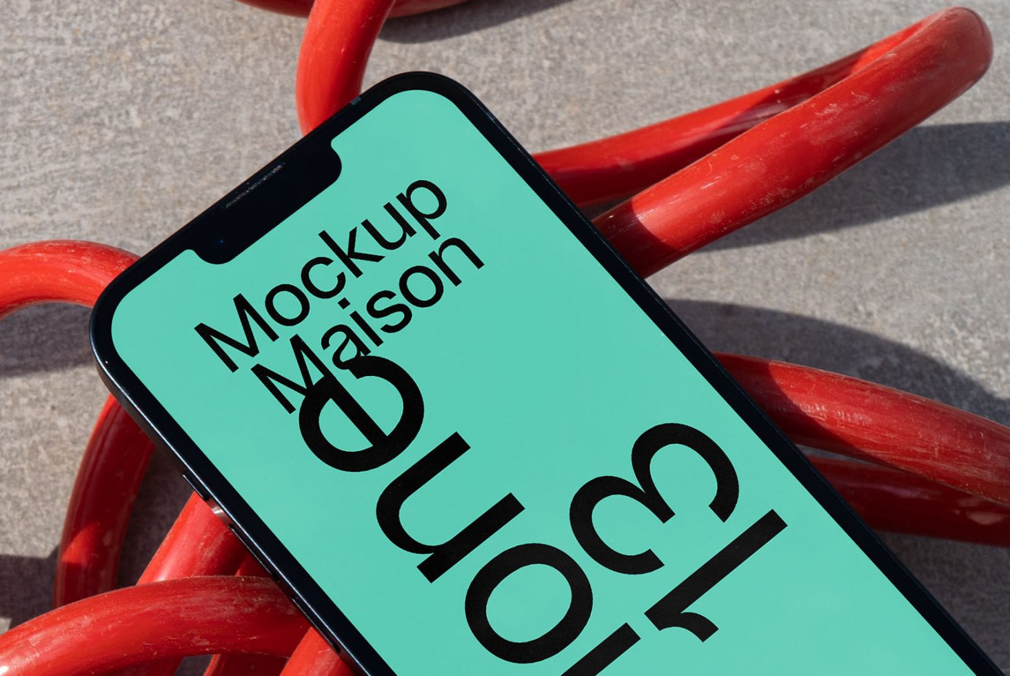 iPhone 13 DD G17 Mockup preview 2