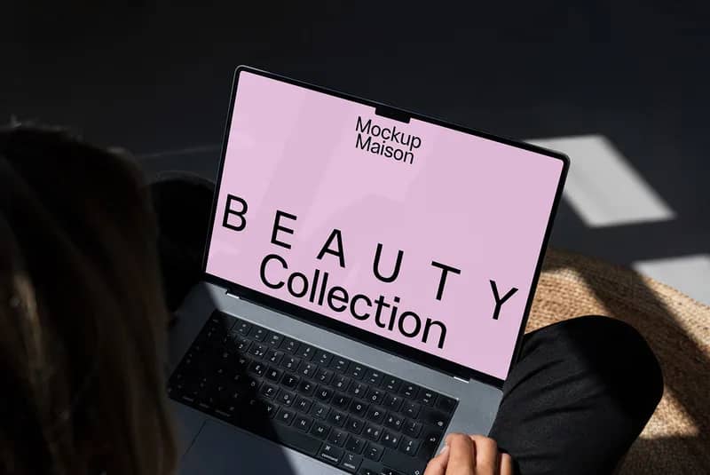 MacBook Pro 16" Mockup LT BEA 02