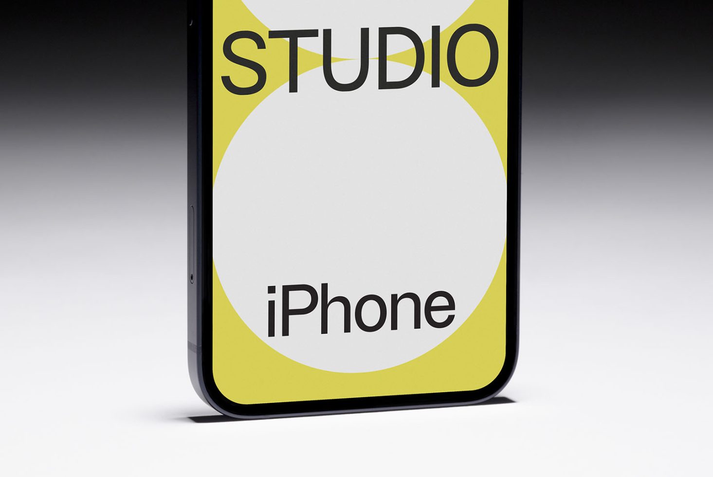 iPhone GRD08 Mockup preview 2