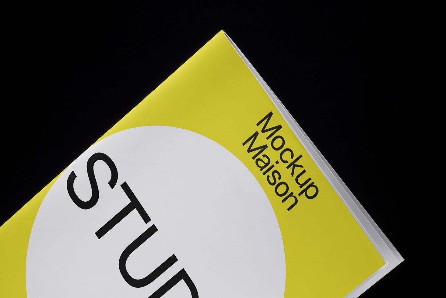Book GRD04 Mockup preview 2