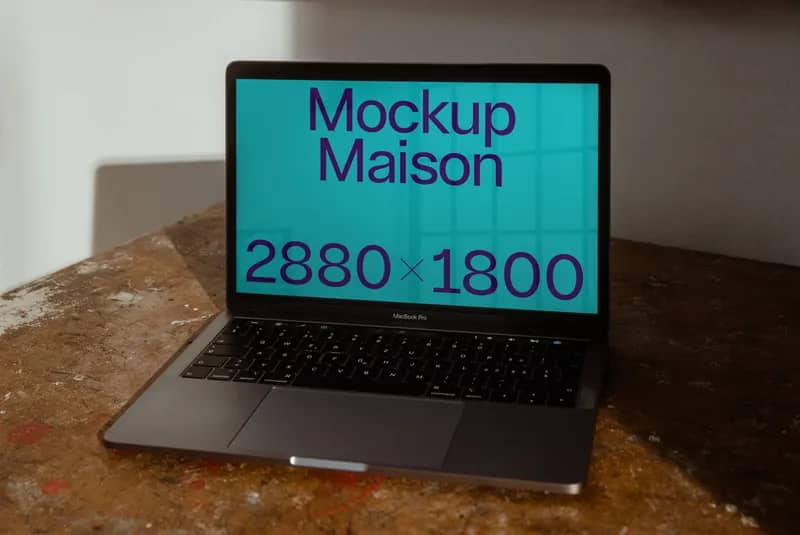MacBook Pro 13″ LT B 03