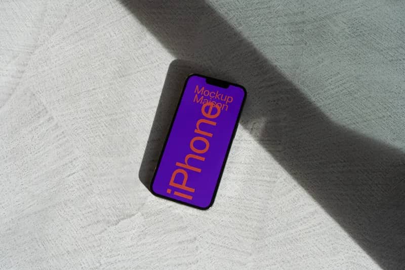iPhone PH I 01
