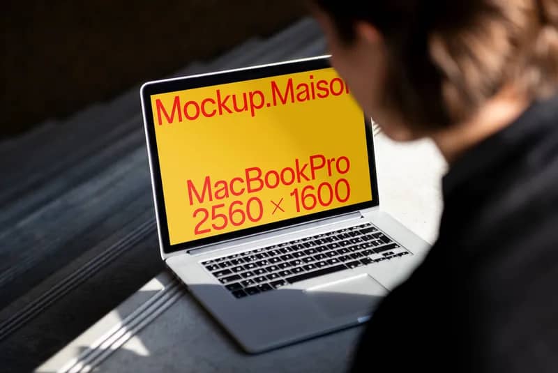 MacBook Pro 13″ LT C 03