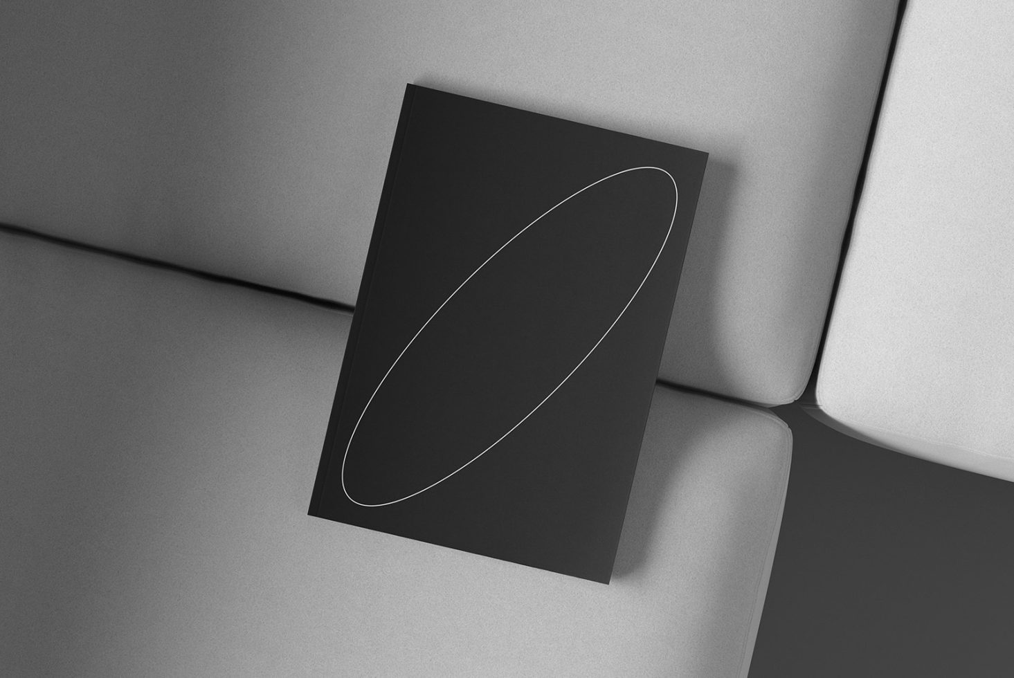 Magazine Standard Mockup 09